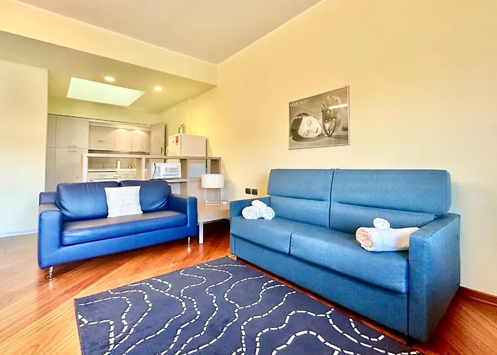Hostdomus - Rooftop Apartment *